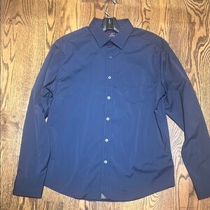 UNTUCKit Navy Blue Casual Button Down Shirt. Size L. Slim fit.